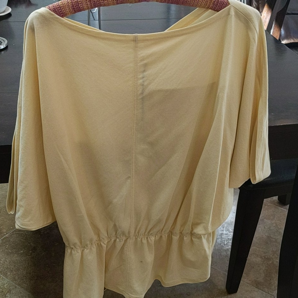 NWT Pastel Yellow Dolman Blouse Large